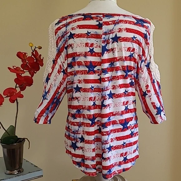 Stars & Stripes Cold Shoulder Top Rue21 Flag Patriotic 4th Womens 3/4 Sleeve Med - Picture 3 of 14